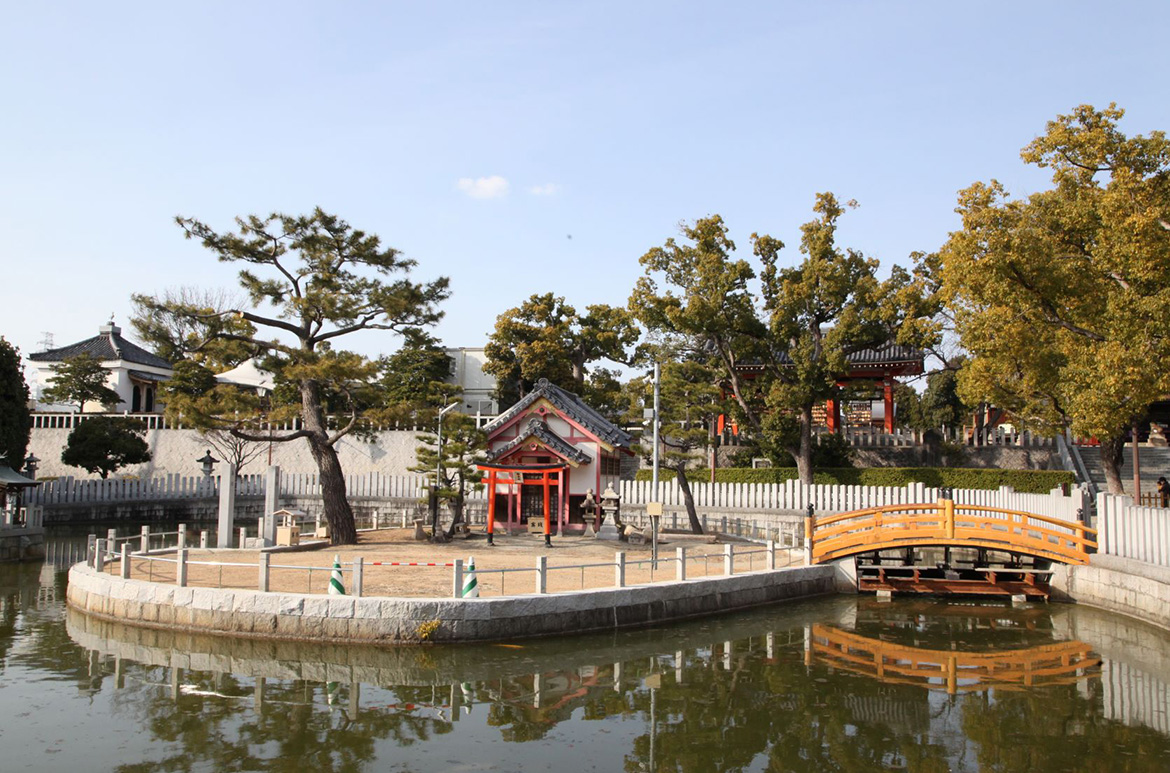 写真：市杵島社