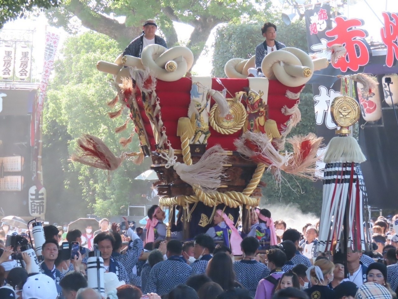 写真：西之町ふとん太鼓